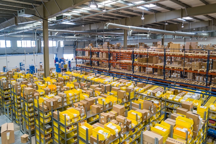Global sourcing warehouse